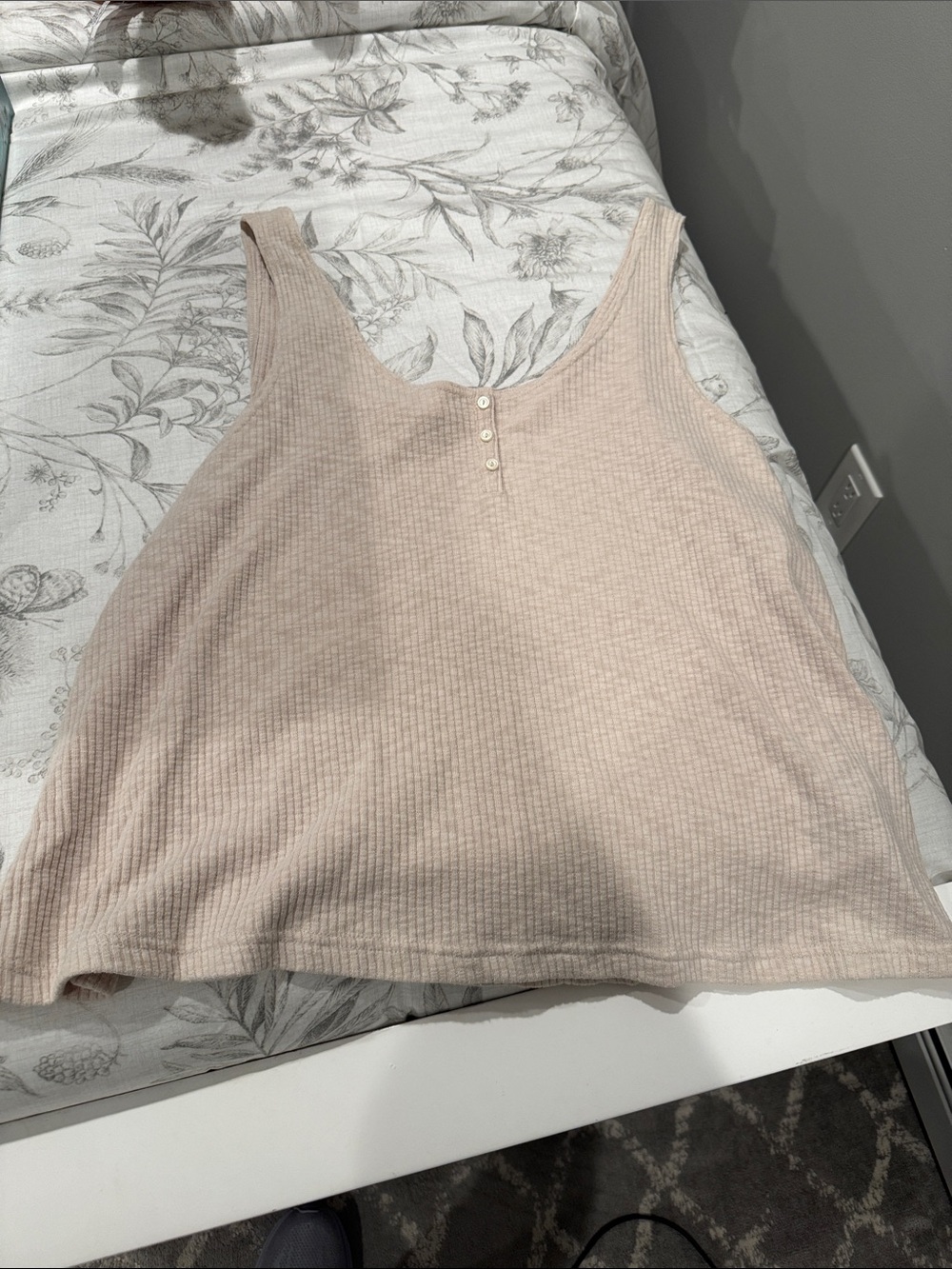 GAP Ribbed Scoop Tank Top in Light Beige
